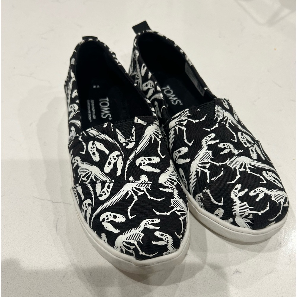 COPY - Kids size 2 glow in the dark dinosaur Toms